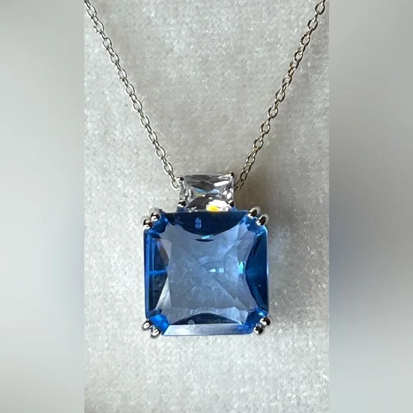 Vintage Sterling Silver Blue Topaz Emerald Cut Glass Pendant On Chain Necklace - Picture 3 of 8